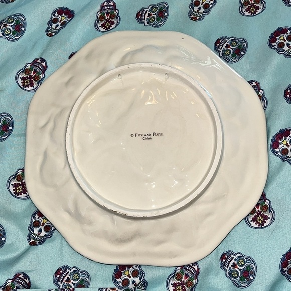 Fitz and Floyd Classic’s Handcrafted Pomegranates 3D Decor Plate - Picture 3 of 4